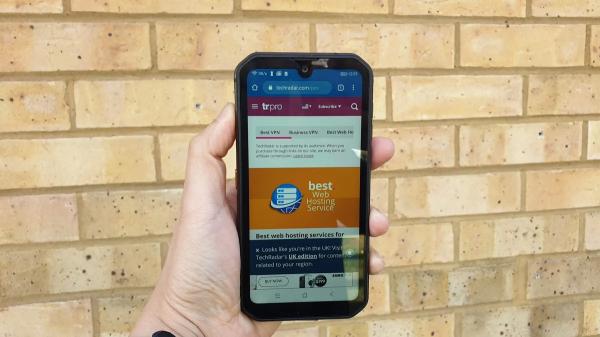 Рейтинг лучших прочных телефонов 2024 года